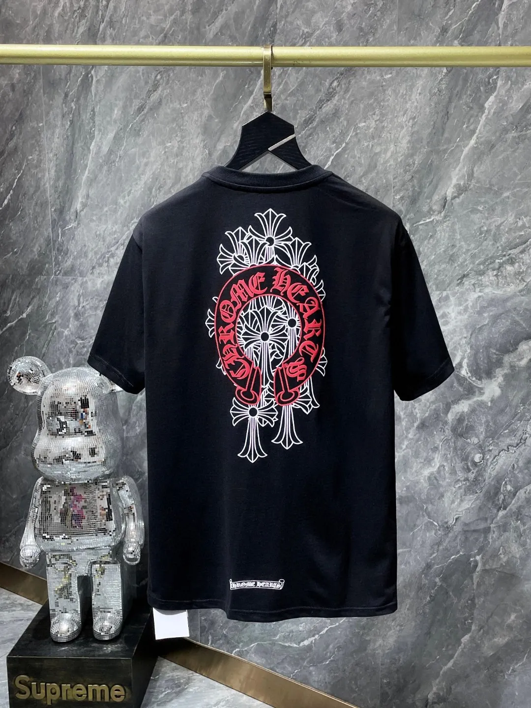 P140 ✨New arrival✨ Chrome Hearts 25ss High gram weight environmentally friendly high-quality top fabric 260g~270g Chrome classic phantom cross group red horseshoe short sleeves Imported environmentally friendly glue printing and dyeing Counter synchronization 1:1 replica version 🌈Recommended colors: black white pink 🌈 Size: S, M, L, XL